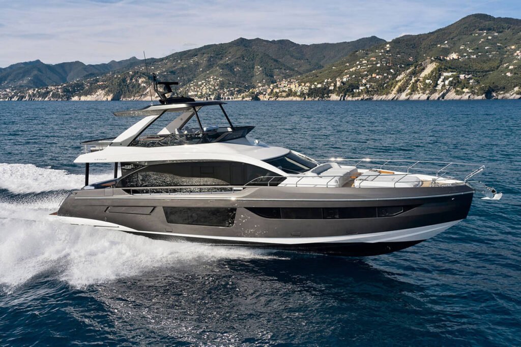 Azimut Fly 68 motor yacht — yacht brokerage across the GCC, Maldives & South of France